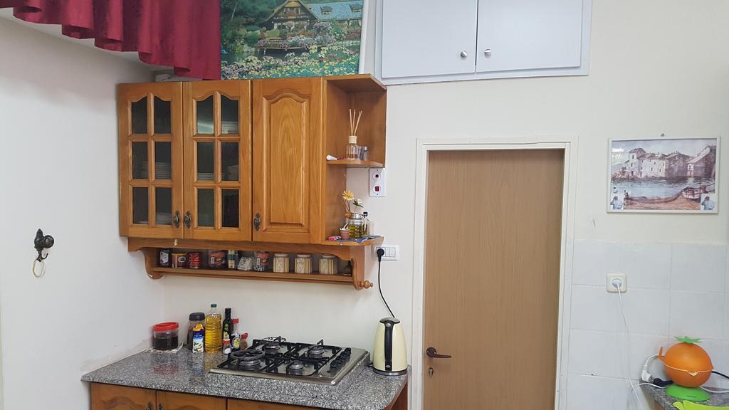 Zohar'S Apartment Haifa Bagian luar foto